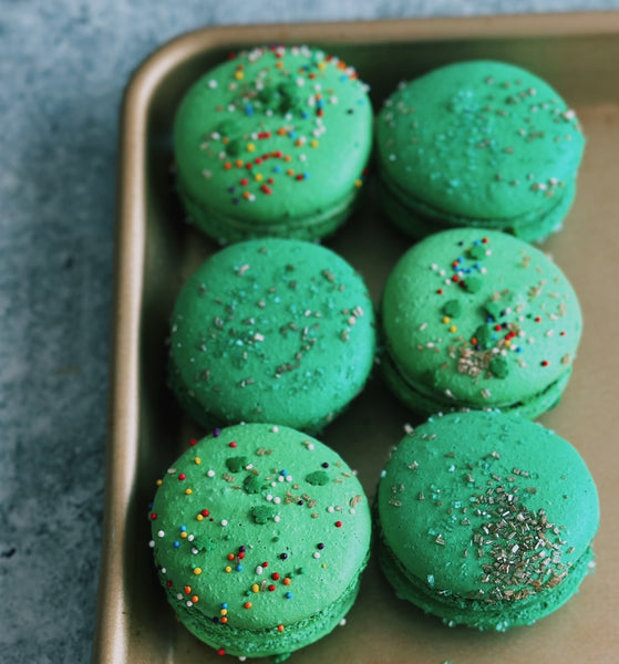 Mixed March Macaron Set